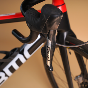 BMC - TEAMMCHINE SLR 01 ONE	SRAM RED - 2021	- SIZE 47 - CARBON SLR 01 PREMIUM - ENVE	- RUTA