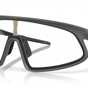 Oakley Clear to Black Iridium Photochromic RSLV